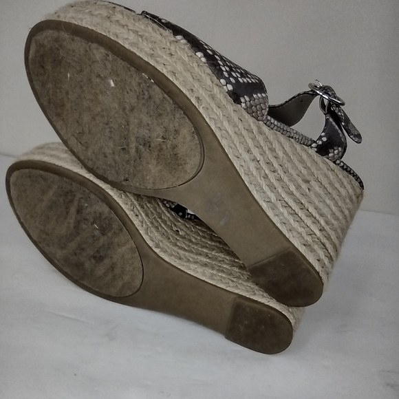 Carlos by Carlos Santana women's robe wedge sandals size (7M) - Picture 9 of 11